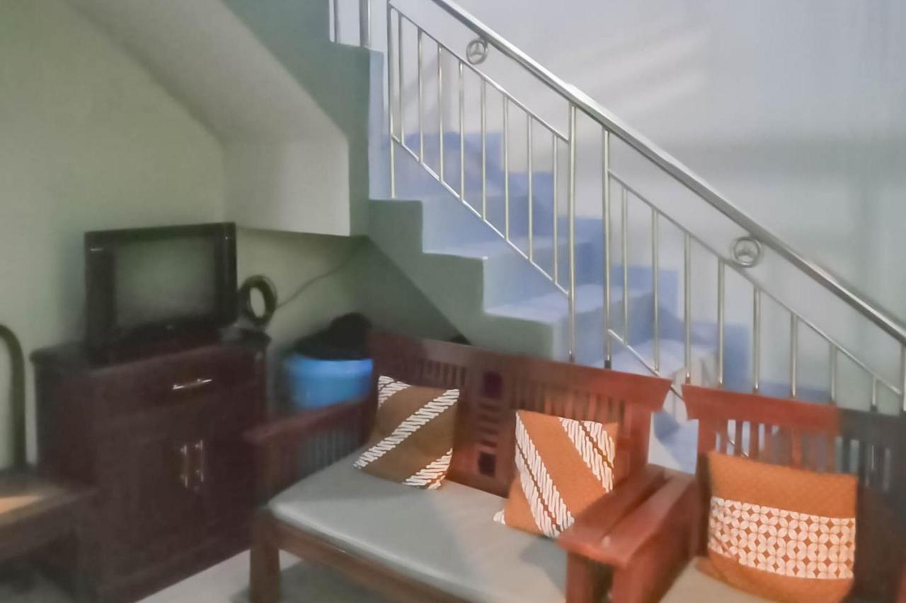 Triyoga Homestay Syariah Redpartner Sangkanurip Εξωτερικό φωτογραφία