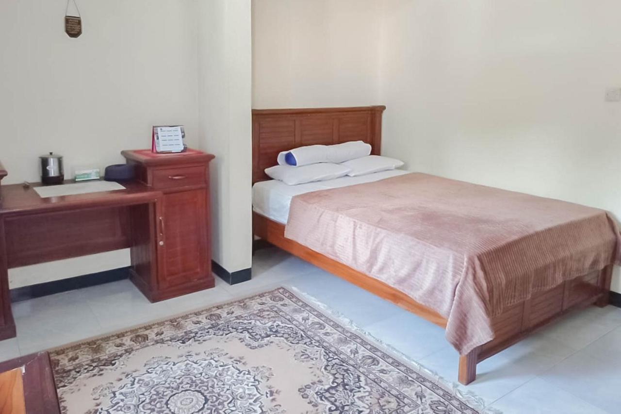 Triyoga Homestay Syariah Redpartner Sangkanurip Εξωτερικό φωτογραφία